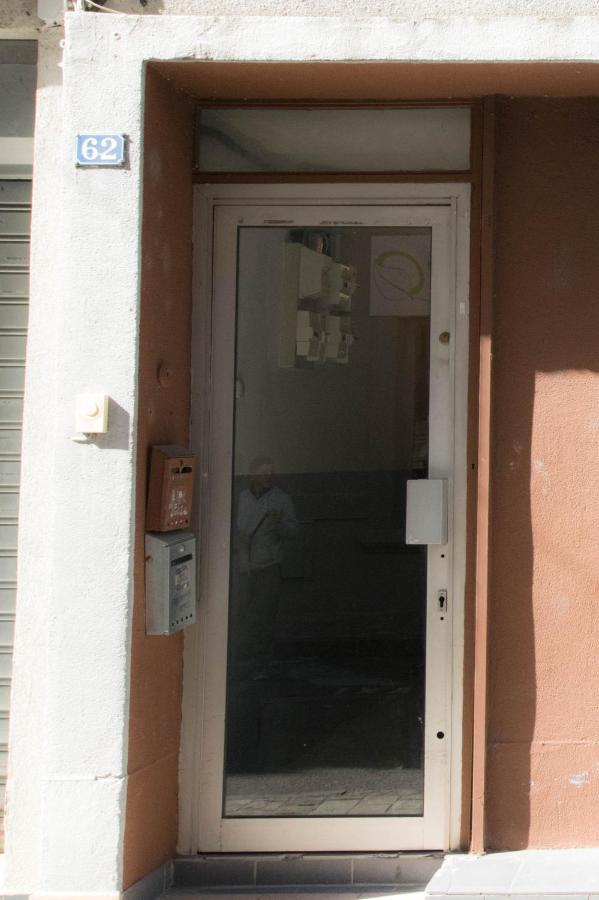 Les Apparts De Jean Jaures Vals-les-Bains Εξωτερικό φωτογραφία
